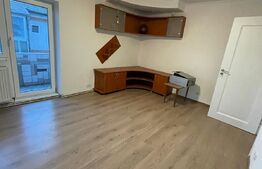 Apartament spatios de 3 camere, 72 mp, in zona Soarelui