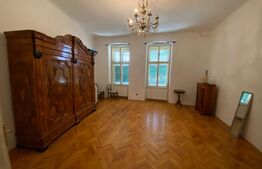 Apartament de 2 camere, 93 mp, in cladire istorica, zona Centrala