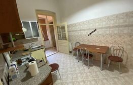 Apartament de 2 camere, 93 mp, in cladire istorica, zona Centrala