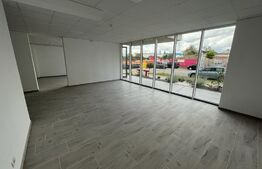 Spatiu comercial, 74 mp, in zona Centrala