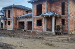 Duplex 170 mp, teren de 360 mp, la intrare in Mosnita Noua