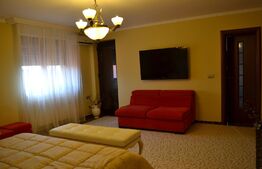 Casa individuala de inchiriat, 5 camere si 4 bai, zona Giroc.