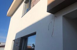 Casa cuplata cu luminator, 175 mp construiti, Calea Urseni!