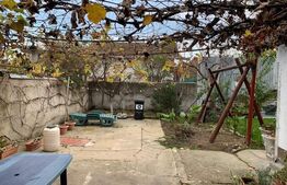 Casa  de 5 camere, 120 mp, 250 mp teren, Plopi