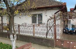 Casa  de 5 camere, 120 mp, 250 mp teren, Plopi