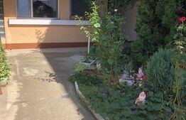 Casa spatioasa, 340 mp, teren de 1400 mp, garaj, Sagului