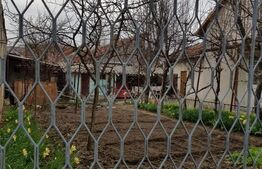 Casa de 75 mp, 200 mp, Dambovita