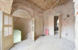 Oportunitate! Apartament 5 camere, 576 mp, in P-ța Unirii