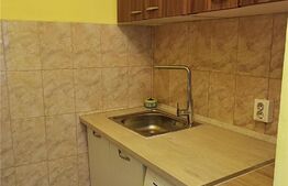 Garsoniera decomandata, 17 mp, Dambovita