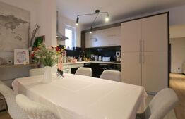 Casa individuala , compusa din 3 apartamente , in Dumbravita