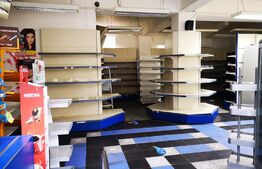 Spatiu comercial SAD, Zona Lipovei, 3300 euro