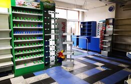 Spatiu comercial SAD, Zona Lipovei, 3300 euro