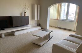 Apartament de 3 camere, 2 băi, zona Spitalul Județean