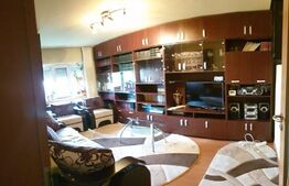 Apartament de 2 camere, 54 mp, decomandat, zona Lipovei