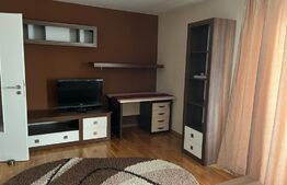 Apartament cu 3 camere, 78 mp, decomandat, zona Lipovei.
