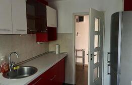 Apartament cu 3 camere, 78 mp, decomandat, zona Lipovei.