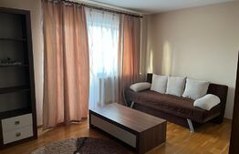 Apartament cu 3 camere, 78 mp, decomandat, zona Lipovei.
