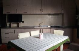 Apartament cu 2 camere, 52 mp, decomandat, Dambovita