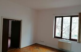 Casa sau spatiu comercial, 220 mp, 5 locuri de parcare, zona Complex Studentesc