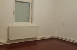 Apartament cu 3 camere, 80 mp, parter, Iosefin