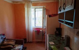 Garsoniera, 14 mp, Dambovita