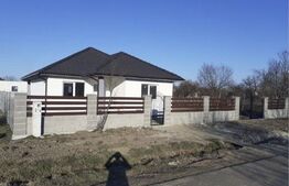 Casa cu 4 camere, 87 mp, Padureni