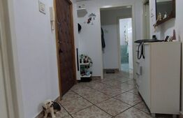 Apartament 3 camere, decomandat, etaj intermediar,zona Calea Aradului