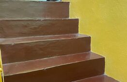 Apartament la casa cu curte comuna 74 mp utili, teren 330 mp, Mehala