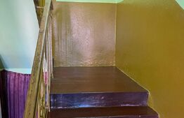 Apartament la casa cu curte comuna 74 mp utili, teren 330 mp, Mehala