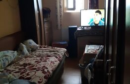 Casa pe parter cu curte comuna, de vanzare, 60mp, zona Stefan cel Mare
