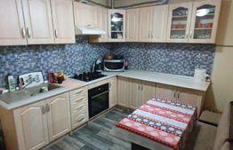 Casa vanzare, parter si mansarda, zona Calea Sagului