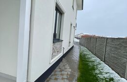 Duplex de 122mp utili, 330mp de teren, la cheie si cochet, in Dumbravita