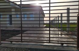 Casa individuala, 4 camere, 107 mp utili, 687 mp teren, Sacalaz