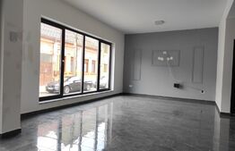 Spatiu comercial de 100 mp, la strada, zona Fabric
