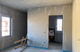 Duplex de 4 camere in Giroc (vatra veche a satului )