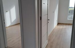 Jumatate de duplex 3 camere 72mp, teren 300 mp, Mosnita Noua