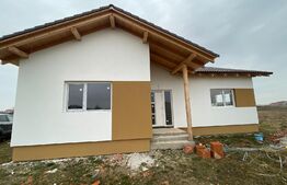 Casă individuală cu 4 camere și teren generos în Moșnița Nouă