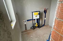 Casă individuală cu 4 camere și teren generos în Moșnița Nouă