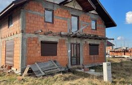 Casa individuala, 285 mp construiti, 500 mp teren, Remetea Mare!