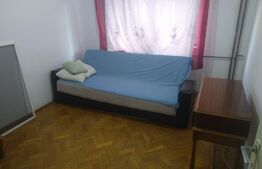 Apartament de 3 camere, decomandat, zona Aradului
