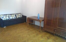 Apartament de 3 camere, decomandat, zona Aradului