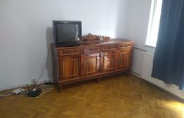 Apartament de 3 camere, decomandat, zona Aradului