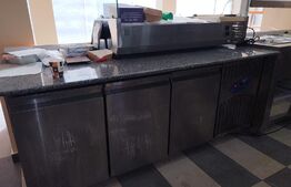 Afacere la cheie, Fast Food, 120 mp, Complexul Studentesc