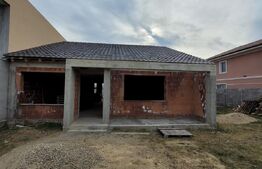 Casa individuala la rosu, 712 mp teren, 115 mp utili, Dumbravita