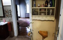 Apartament cu 4 camere in cladire istorica