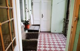 Apartament cu 4 camere in cladire istorica