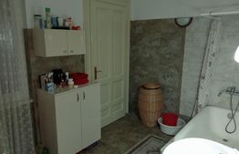 Apartament de 3 camere, 147mp utili, balcon si 2 boxe, zona Neptun