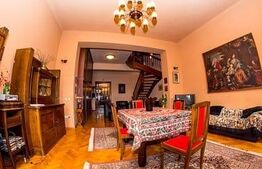 Apartament cu 3 camere, 2 bai, terasa, cladire istorica