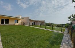 Duplex, 95 mp utili, 350 mp teren! Recas!