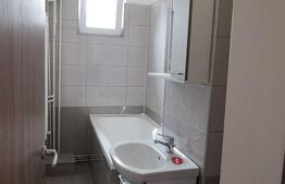 Apartament 3 camere, decomandat 54 mp 
